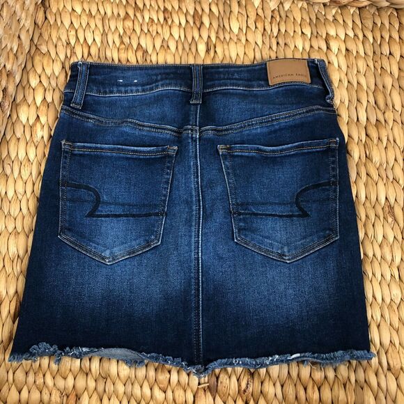 American Eagle Next Level Stretch Hi Rise Mini Skirt Women's Size 2 Raw Hem - Picture 6 of 6
